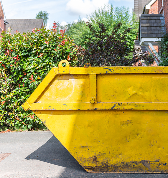 Affordable Maxi Skip Hire Swinton